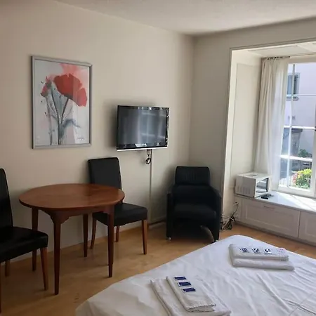 Charmin In Old Town - Uz8 Apartment *