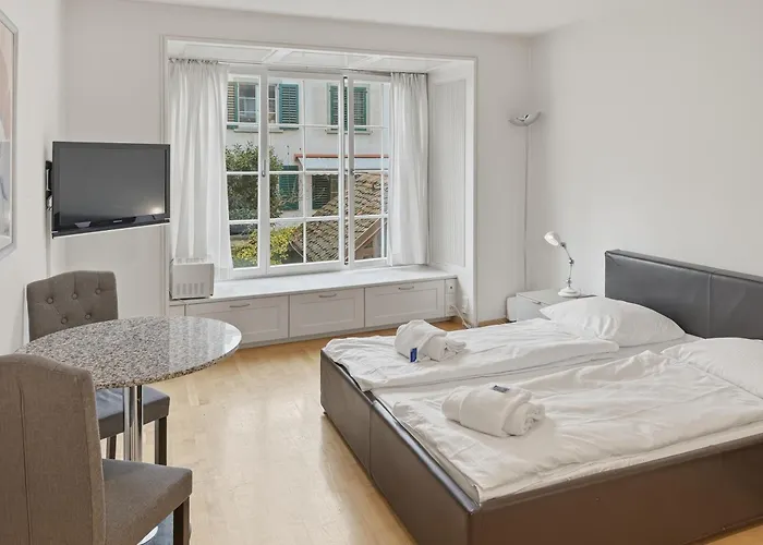 Charmin In Old Town - Uz8